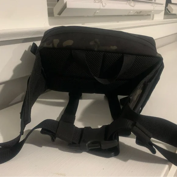 Grayl Bottle Lock Hip Pack - Picture 2 of 3